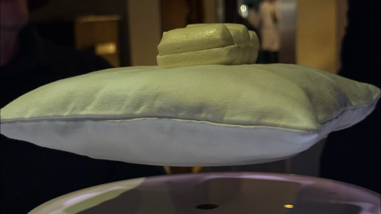 Ужин в ресторане с тремя звездами Мишлен (The Fat Duck) недалеко от Лондона 