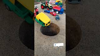 jcb pushing yellow janvji car autorickshaw and red vr tractor crash to pit #jcb#jcpbackhoe #jcp