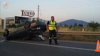 Греция Халкидики. Авария на трассе Салоники и большая пробка(Греция на русском. ✓ Стать партнером Youtube- http://www.air.io/?page_id=1432&aff=195 ✓ Наш сайт- http://love-greece.ru ✓ Мой второй канал..., 2014-07-21T16:37:34.000Z)