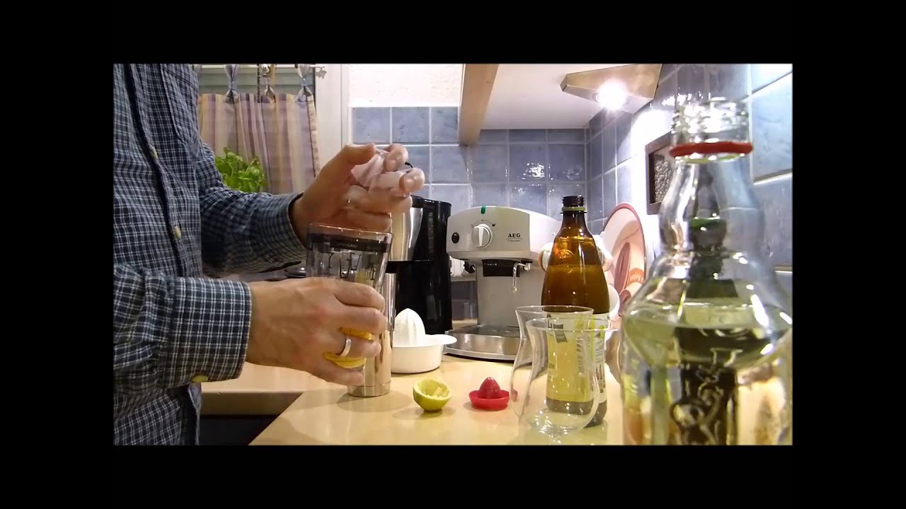 Tequila Sunrise mit einem Boston-Shaker