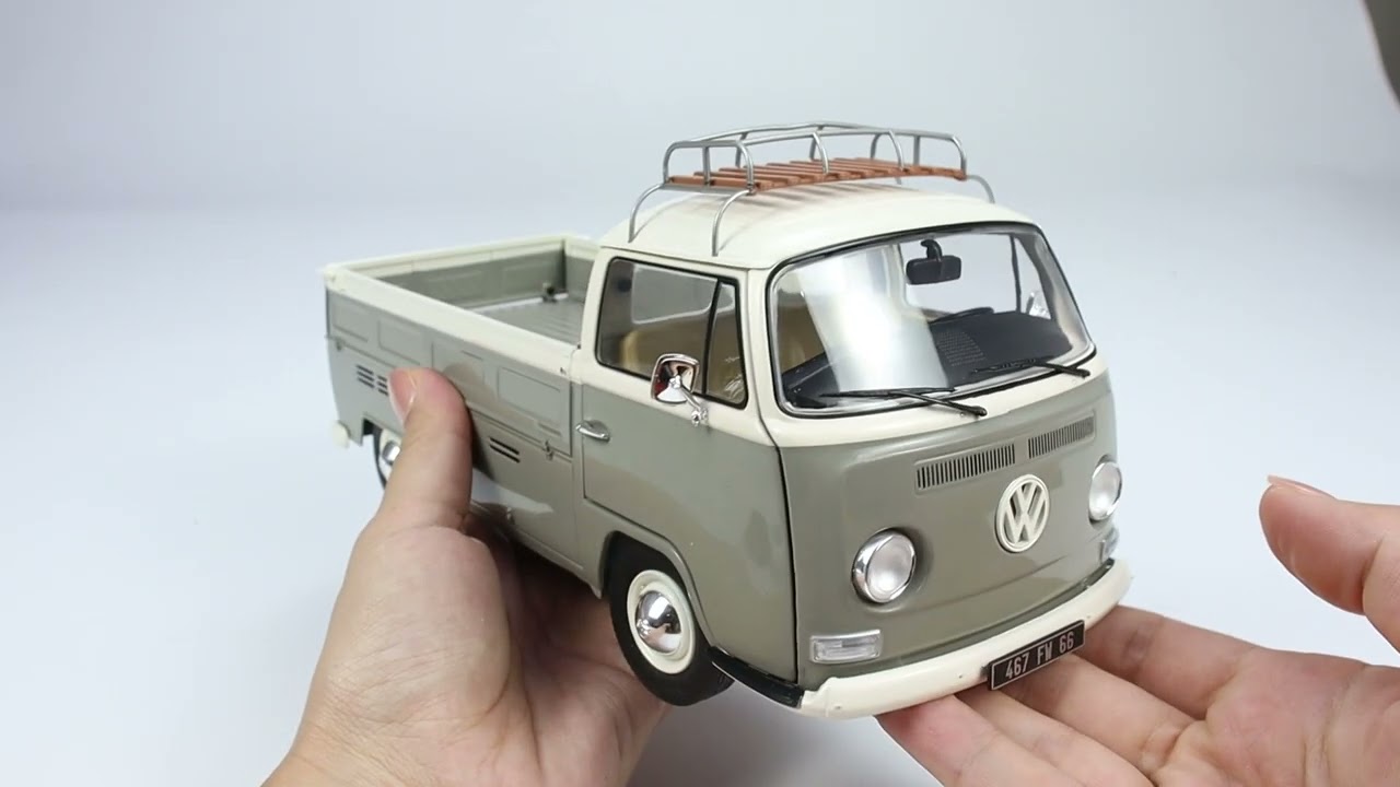 Solido 1:18 VOLKSWAGEN T2 PICK-UP GREY 1968 (S1809402) Diecast Car
