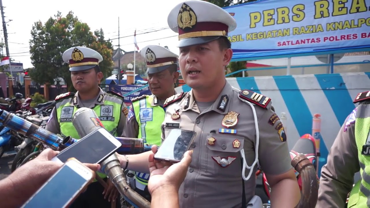 Ratusan motor knalpot modifikasi disita Polres Batang - YouTube