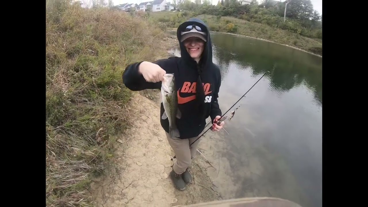 Hidden pond bass fishing with my wife – I catch a monster!