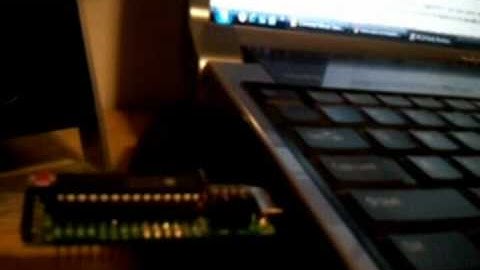 PIC24 Microcontroller Demo: Binary Counter