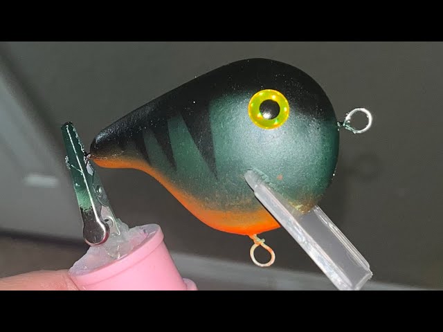 Making and painting a fishing lure! 