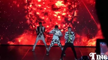 [FANCAM] 120401 - EXO Showcase Pheonix (Lu Han, Lay, Xiumin)