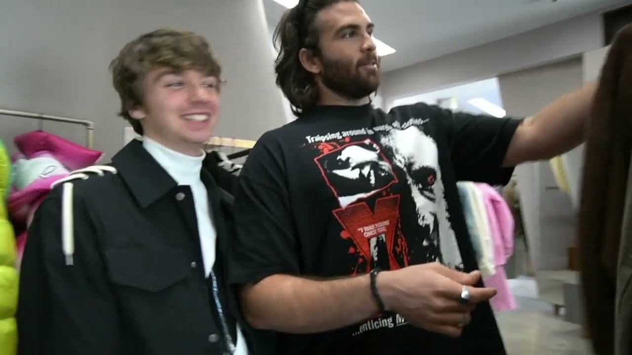 2/2 HasanAbi October 2, 2022 – shopping stream with Karl Jacobs & Will Neff