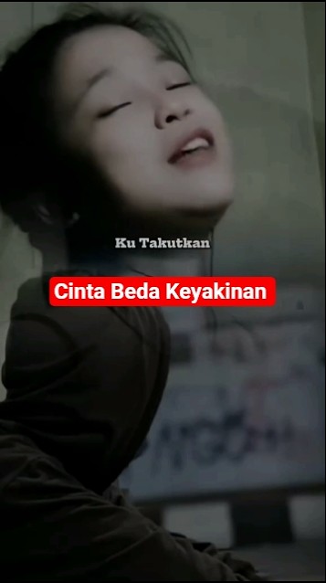 Cinta beda keyakinan #cover #lyricspopulersong #liriklagu #lagu #lirik #yt #shortsvideo #shorts