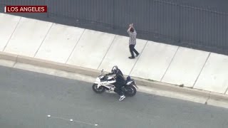 Dramatic car chase in California