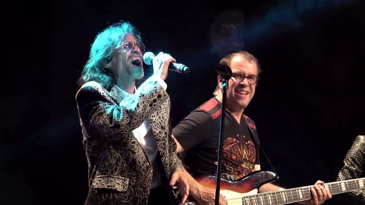 Kerigma - Esquizofrenia (En vivo desde el Teatro de la Ciudad)