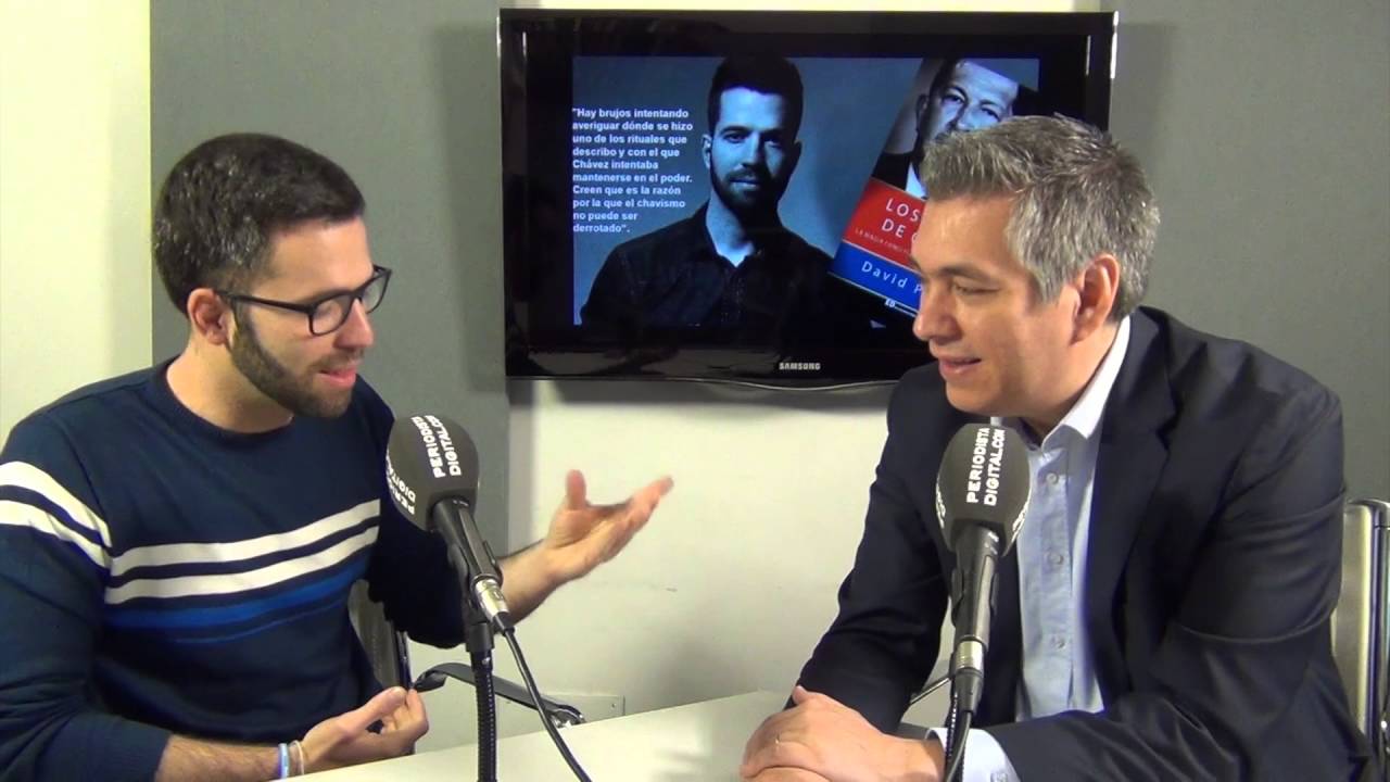 David Placer relata cómo la brujería y la superstición se apoderaron de Hugo Chávez