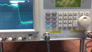 Spectrum analyzer testing low pass filter