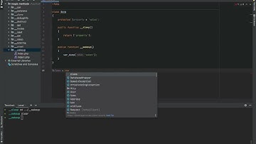 What is __wakeup() magic method in php