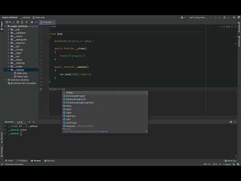 What is __wakeup() magic method in php