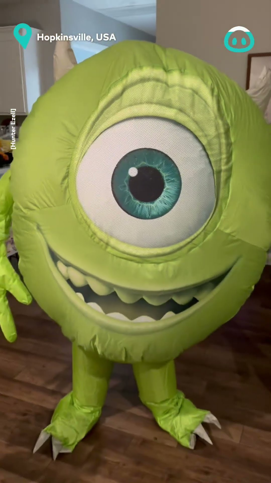 Maxwell the Corgi is Scared of Monsters Inc. || ViralHog