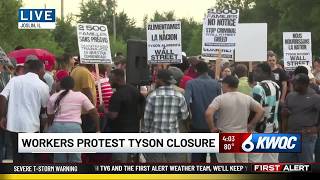 Tyson Foods workers rally at Joslin plant protesting mass layoffs