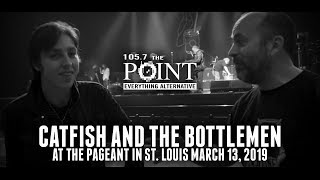 Video-Miniaturansicht von „Catfish And The Bottlemen frontman talks 'Longshot', new album, more“