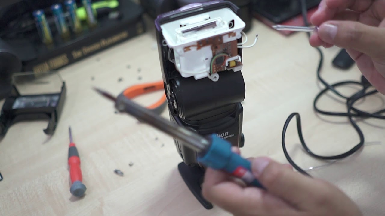 Nikon SB900 bulb replacement. Replace speedlight bulb for dummy. YouTube