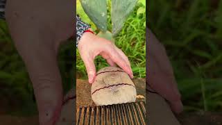 🌱🔪 Wavy Blade Cutter Slicing Beetroot with Precision