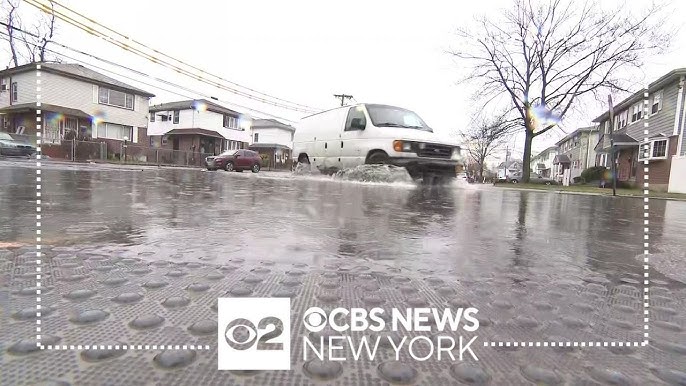 Queens Streets Begin To Flood As Storm Moves Through Region