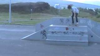 Tre Flip A Small Gap.