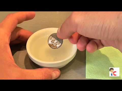 Как почистить монетку уксусом и солью