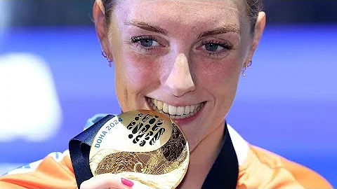 VIDEO: Steenbergen en Schouten stunten met goud bij WK zwemmen in Doha