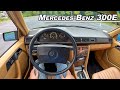 قيادة سيارة مرسيدس بنز 300E W124 موديل 1989 حنين ألماني سلس صوت ثنائي الأذن من وجهة نظر الشخص 