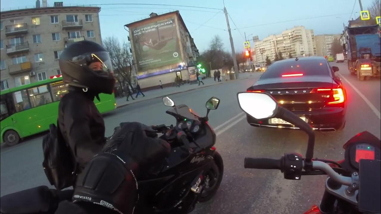 СНИМАЮ ФИТОНЯШКУ НА МОТОЦИКЛЕ - YouTube