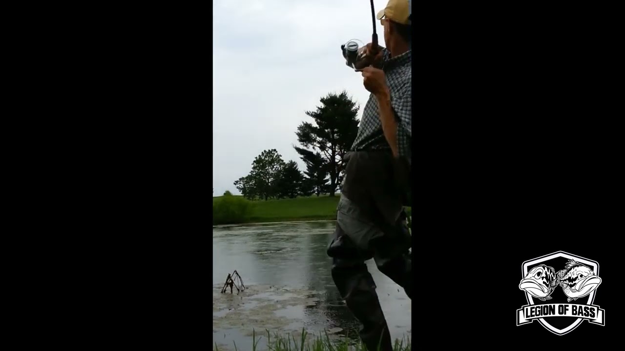 Rick Bass fishing with a grass frog – Legion Of Bass