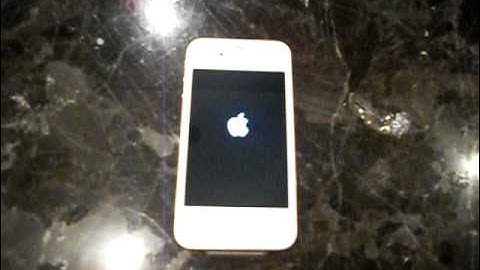 iphone 4s unboxing and first boot up