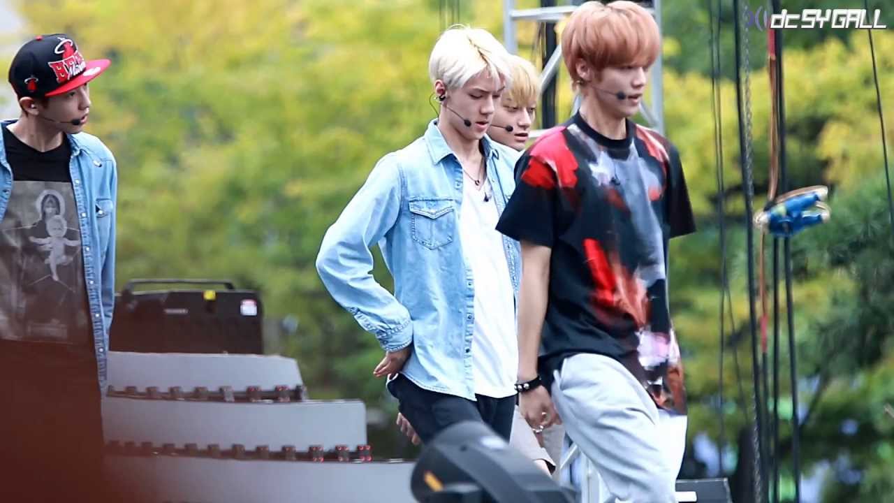 131006 강남 한류 페스티벌 - EXO 세훈, 디오 으르렁 (Growl) 리허설