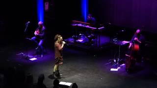 Zaz - LA VIE EN ROSE - Boston, MA 2019-11-05 encore to show