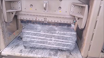 Up to 2 m x 1,2 m granite blocks splitting (850t) | SLP line by GESTRA