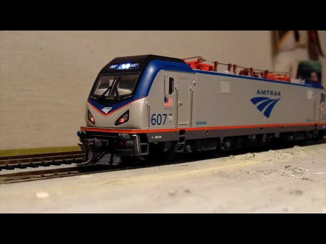 Review, Amtrak ACS 64 Electric locomotive (Remastered) - YouTube