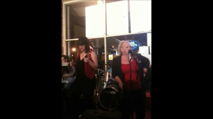 Elizabeth Sousa sings Erykah Badu's "Tyrone"