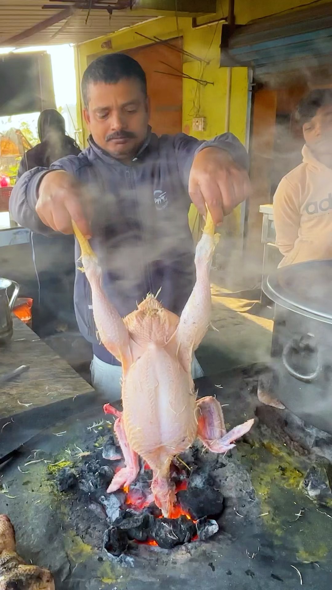 Unlimited Jharkhandi Style Desi Chicken Jhol Chawal Making Rs. 60/- Only #jharkhand #shorts