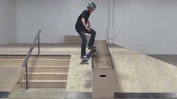 SMITH GRIND DOWN THE HUBBA |  LIVE SKATE SUPPORT