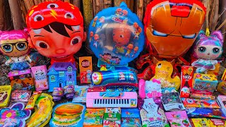 Yupi candy, Choki Choki Doraemon, duck, hello Kitty lollipop, Upin Ipin balloon, train