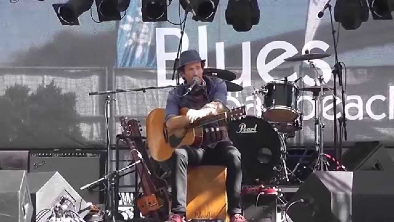 Juzzie Smith Harmonica Jam & SunDay Broadbeach Blues 2015 1/14