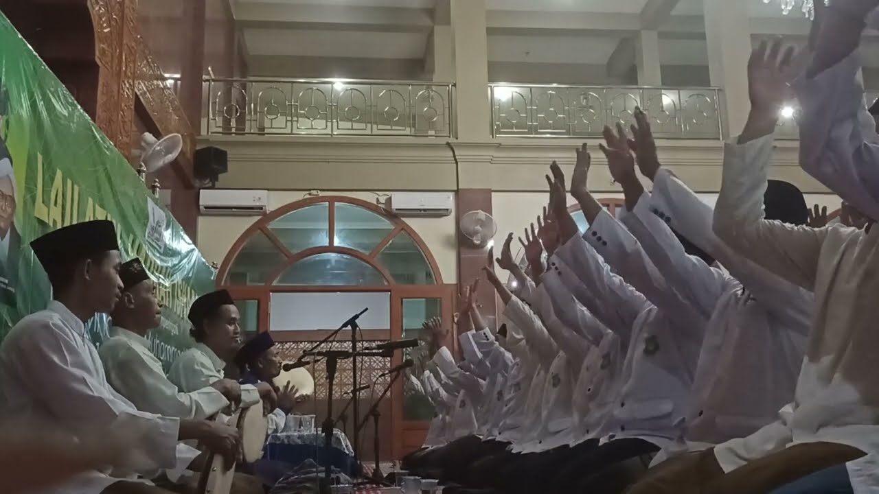 ISHARI : WULIDAL HABIB UST ZAINURI