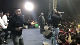 Afisobolola yesu live on stage One coli the Machine