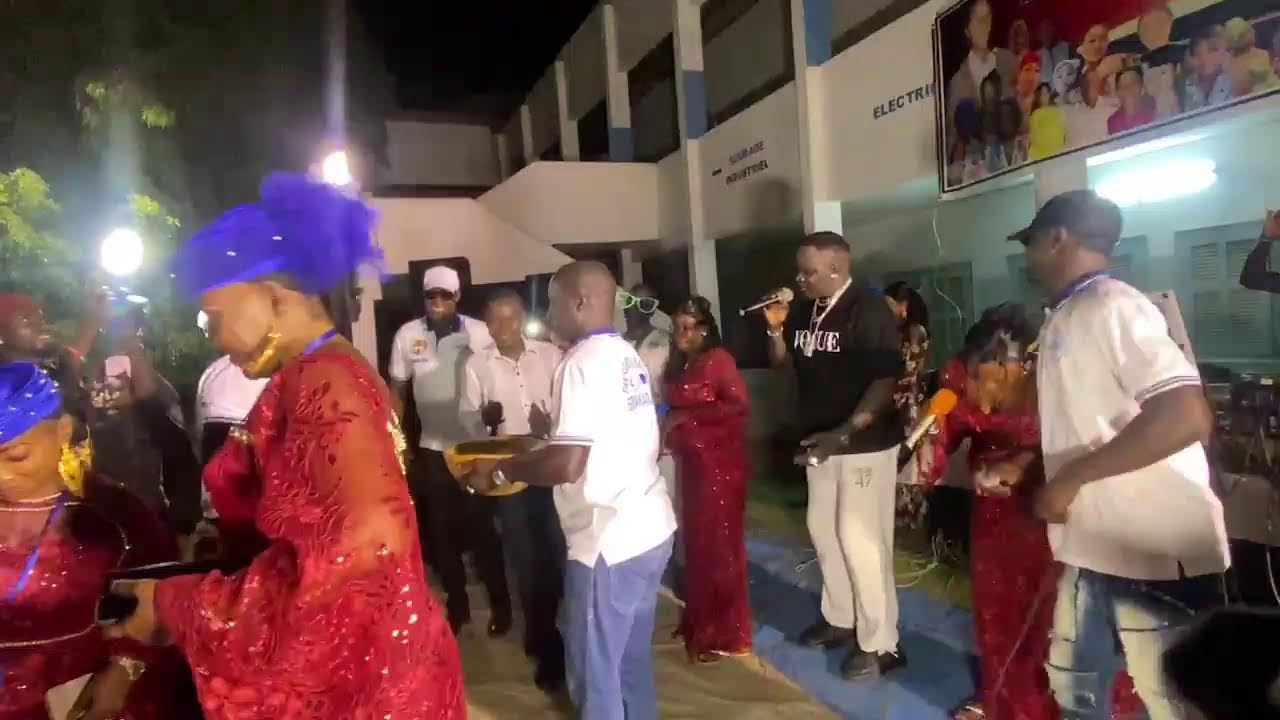 DJ NIAKASSI LIVE À ACAPES Concert du Fan Club de Dakar.