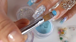 uñas acrilicas azules holograficas y muy brillantes con florecitas  encapsuladas 💐 - thptnganamst.edu.vn