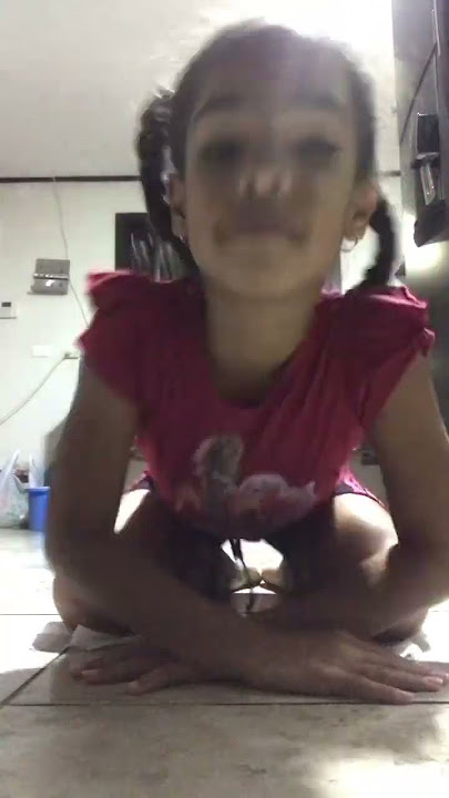 Yo bailando tqg jj😅😂