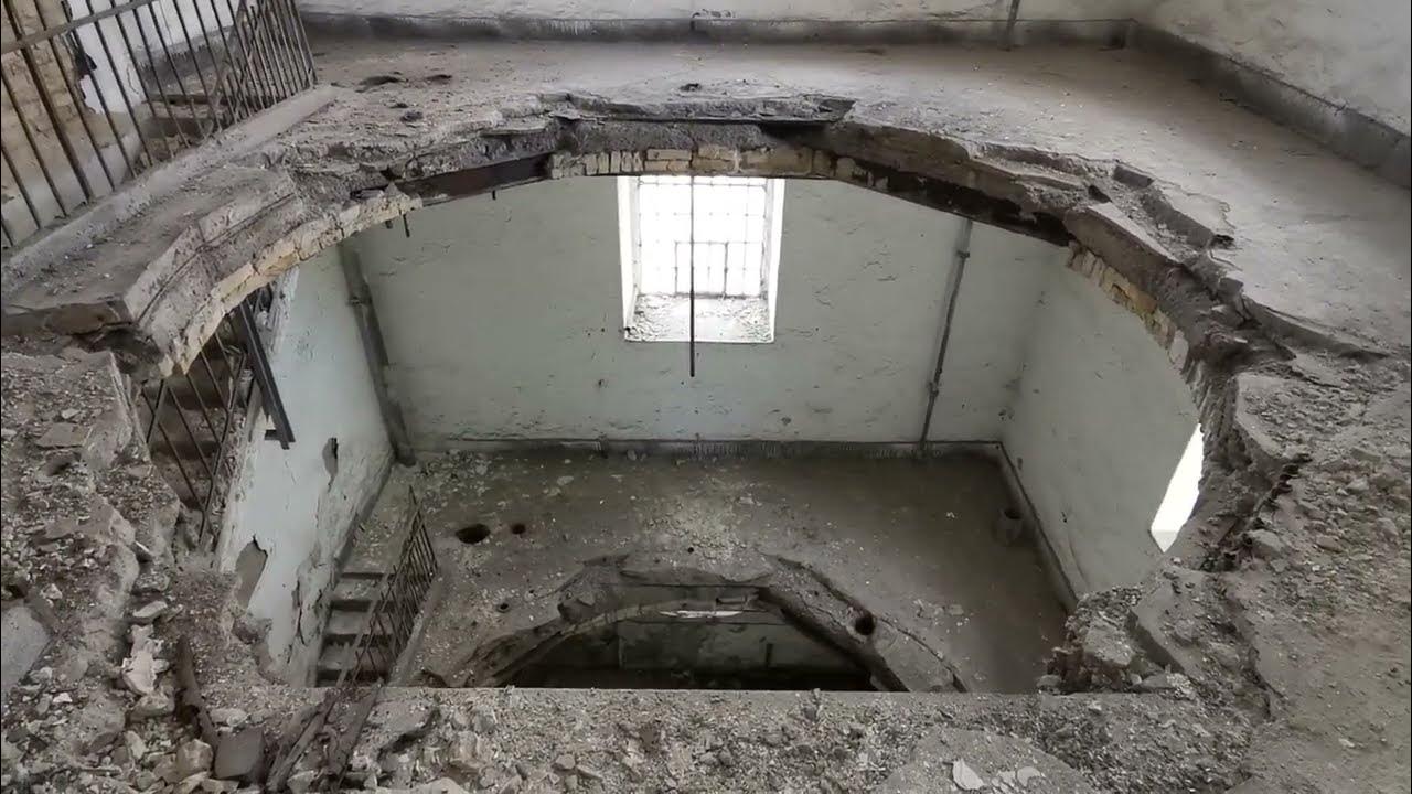 Budapest, Globus Konzervgyár - YouTube