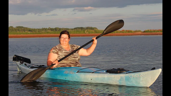 Alyssa Chapman trains for kayak race at worlds