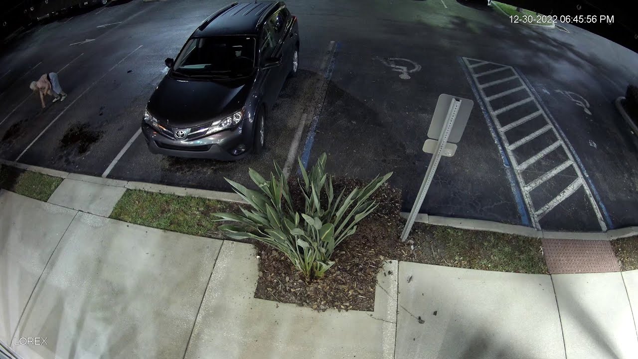 Casselberry police share video of robbery as investigators attempt to identify suspect