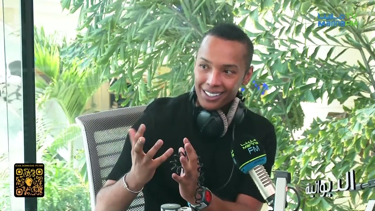 الفنان بدر الصالح في ديوانية المارينا