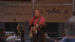 05 Everybody Should have Lived in the 50's - The Fireballs - George Tomsco, lead vocals and guitar